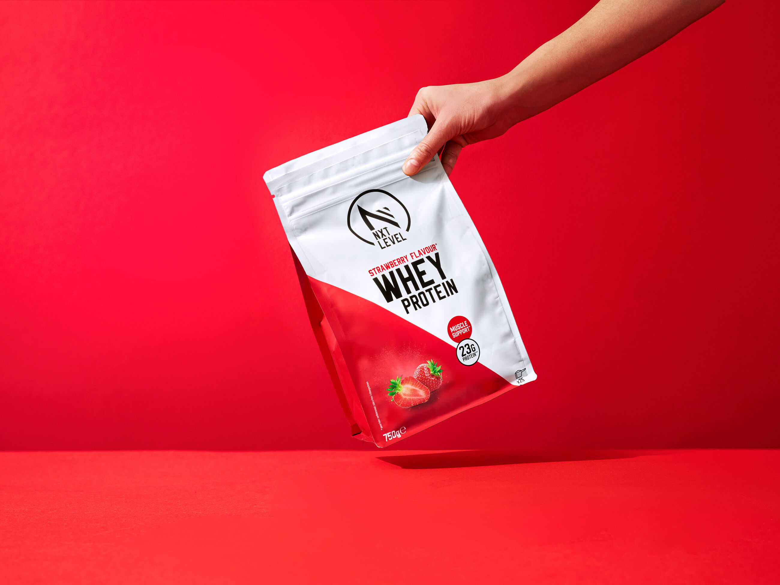 Whey Protein Strawberry - 750g image number 2