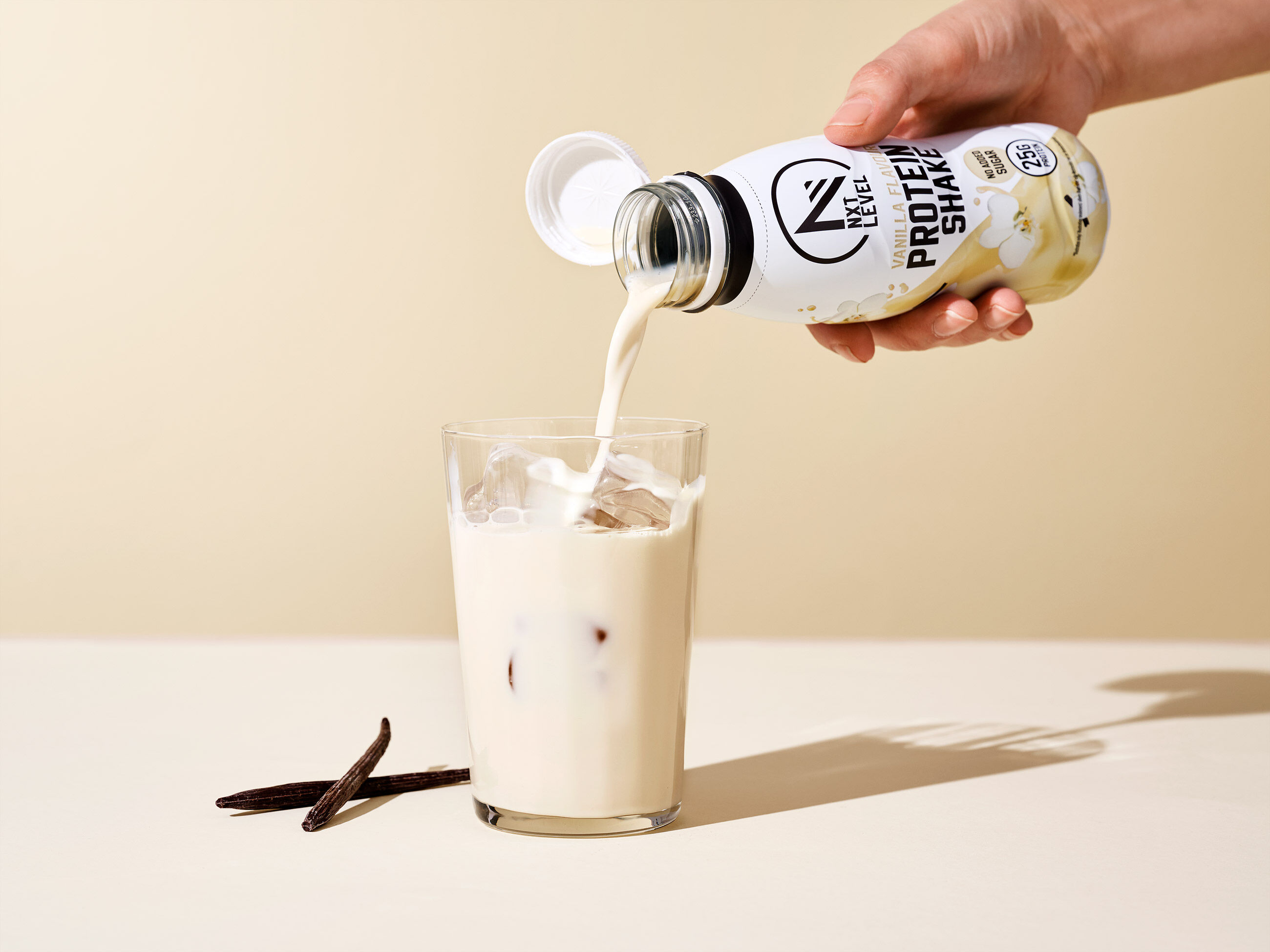 Protein Shake - Vanilla - 6 x 330 ml - 25 g image number 2